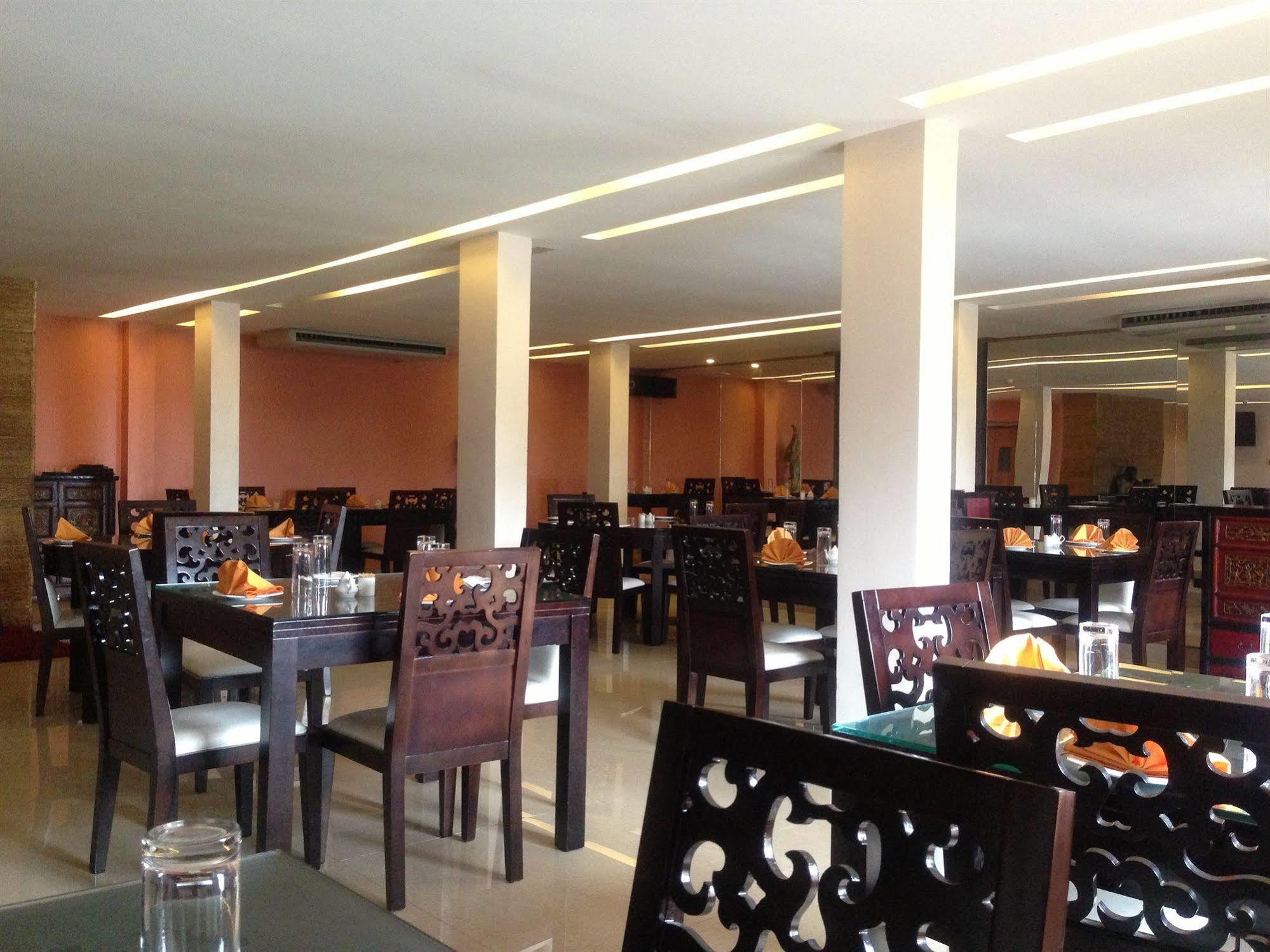 Noble House Hotel Kumasi Eksteriør billede